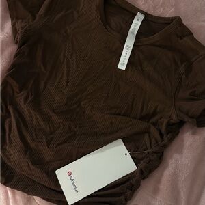 lululemon athletica Ribbed Short Sleeve Tee in Dark Brown